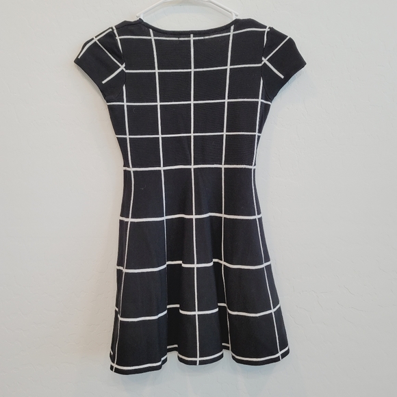 💕 My Michelle Girls Black & White Grid Print Dress Girl's Size Medium - Picture 4 of 9